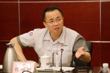 尊龙集团集团召开总裁与员工对话互换会
