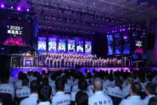弘扬楷模力量！一路揭晓中国尊龙集团2023“年度赞美榜单”