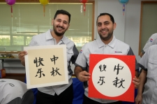 这个中秋，他们千里来相聚